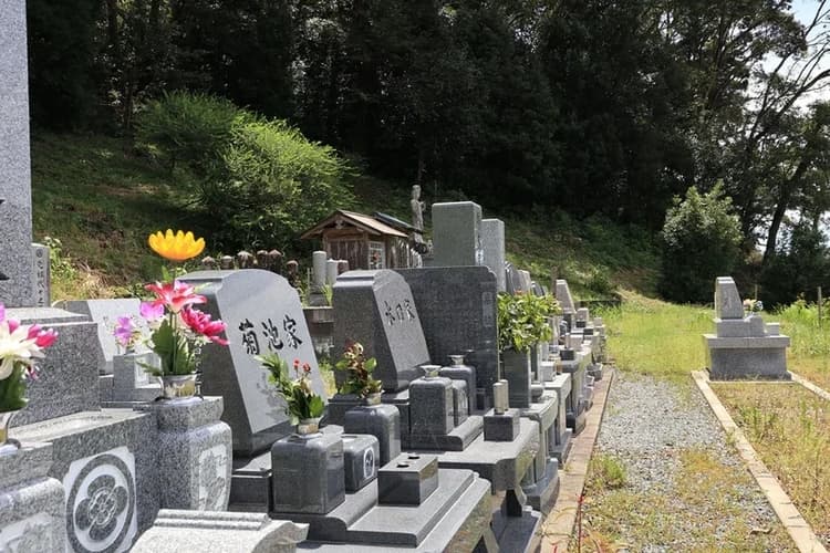 ろくおん墓地