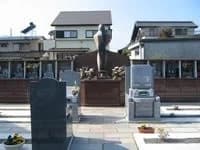 やすらぎ霊園おかのみや