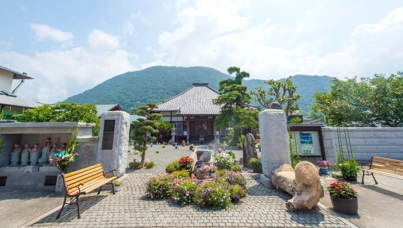 亀獄山 興福寺