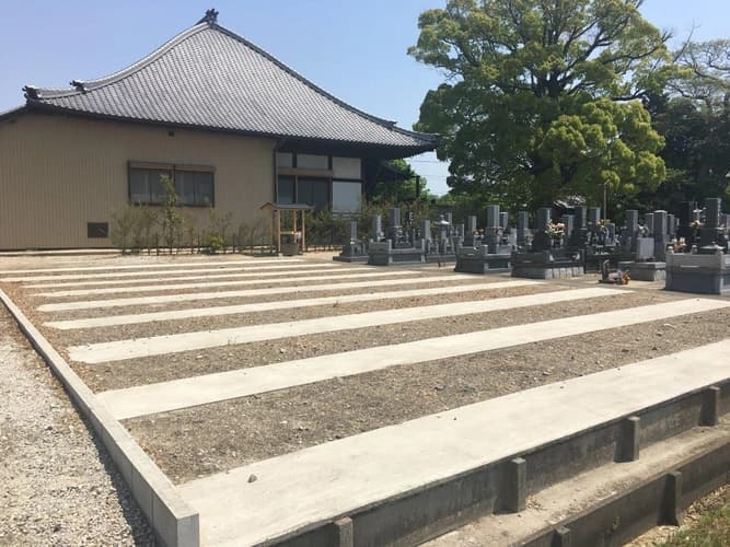 正願寺墓地