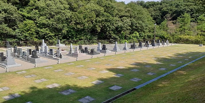 みよし市やすらぎ霊園