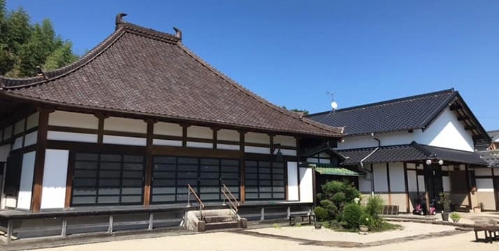 本堂