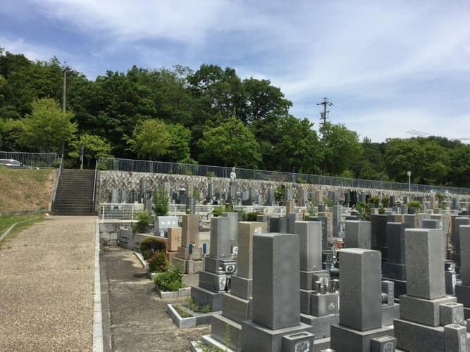 平和公園 東輪寺墓地