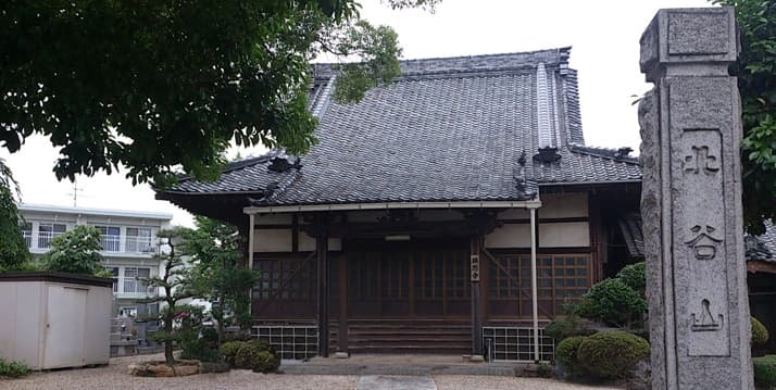 報恩寺墓地