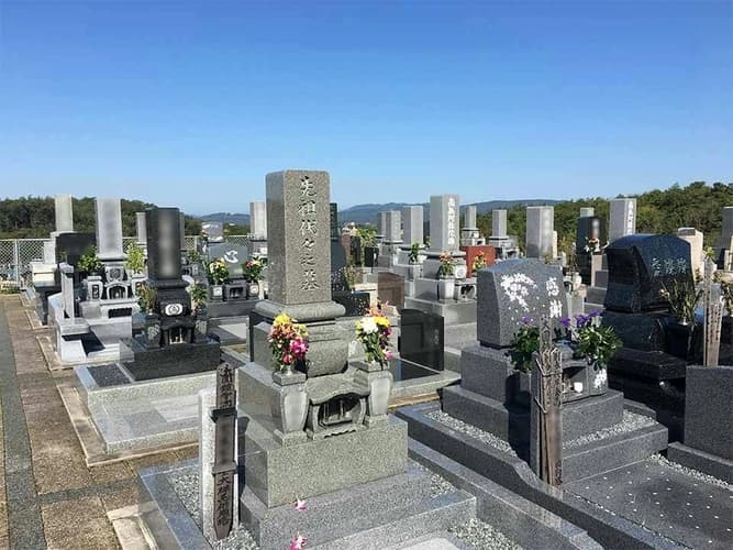 瀬戸市 春雨墓苑
