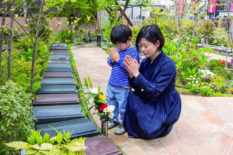 かやづ庭苑・實成寺樹木葬