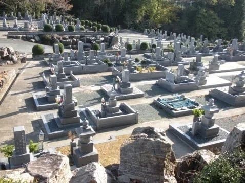 吉祥山緑地墓苑