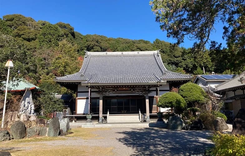 「愛樹木葬」花の寺豊川萩樹木葬墓地