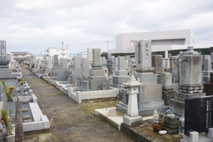 白山市営 松任中央墓地公苑