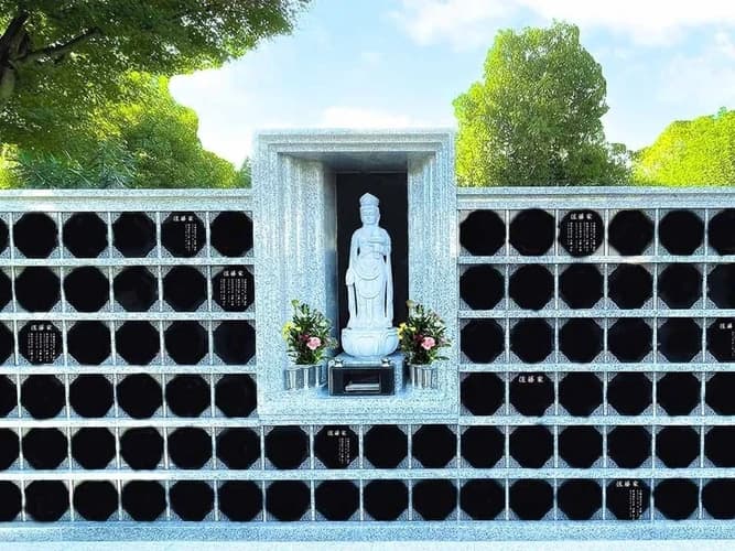 仙台霊園 永代供養墓「燈（あかり）」