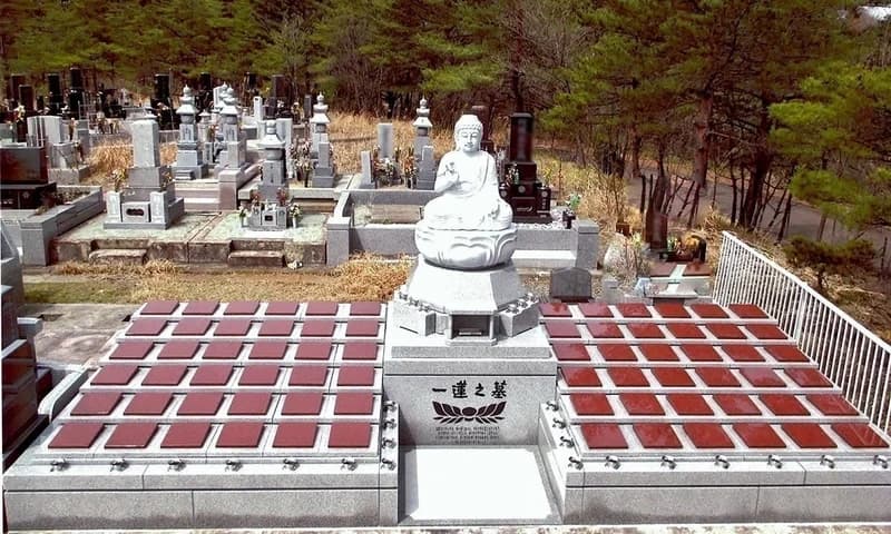 慈恩寺 一蓮之墓