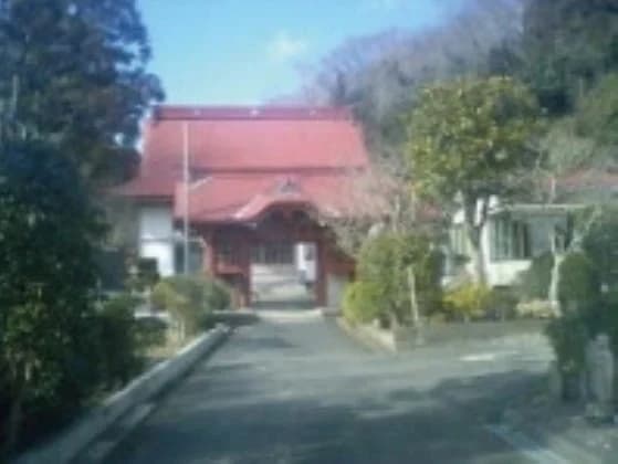 洞安寺墓地