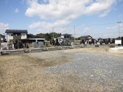 富長共同墓地