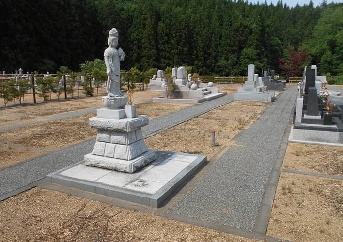 宝徳霊園