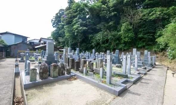 本立寺墓地