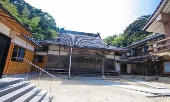 長泉寺墓地