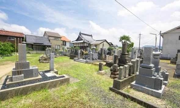 長栄寺墓地