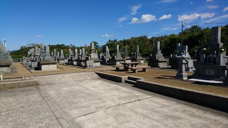江津市営 尾浜墓地公園