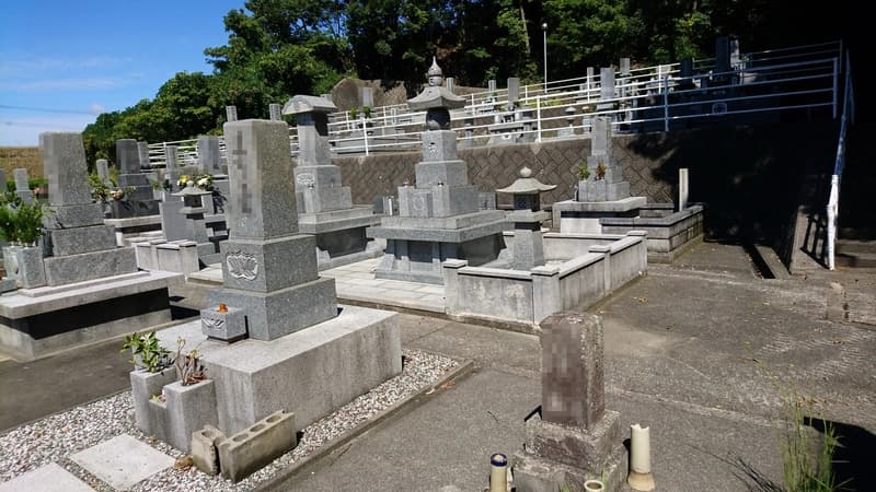 江津市営 小迫谷墓地公園