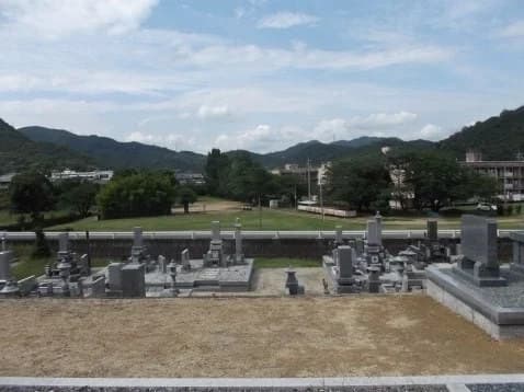 殿土井墓地