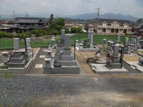 高野墓地