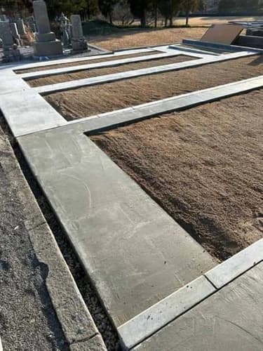 愛郷御建墓地