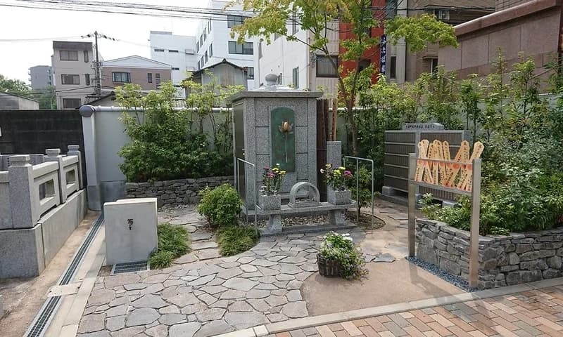 浄国寺 境内墓地