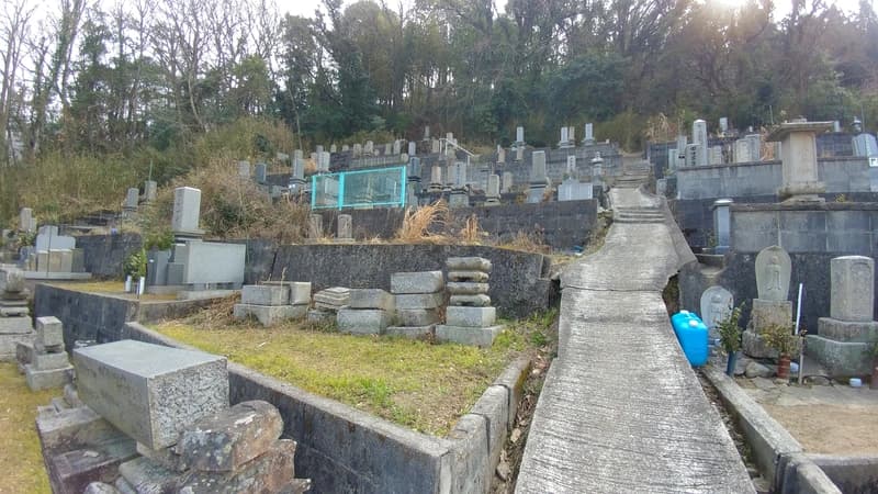 福山市内海町町共用墓地