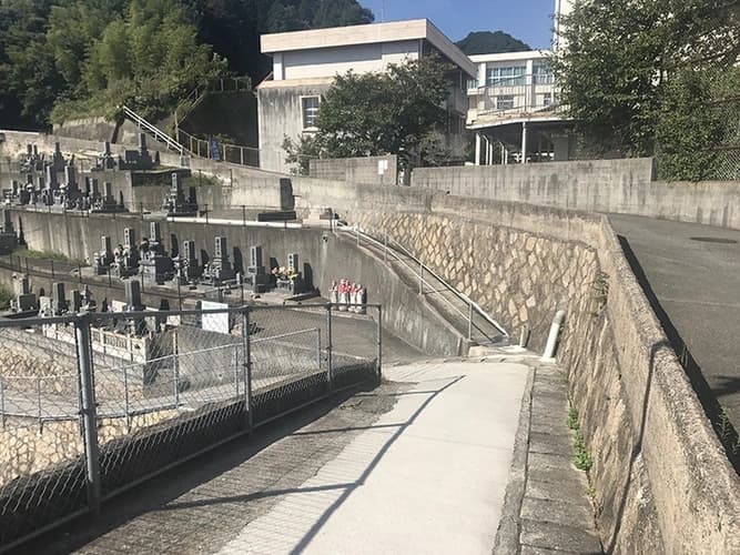 呉市営 二河墓地