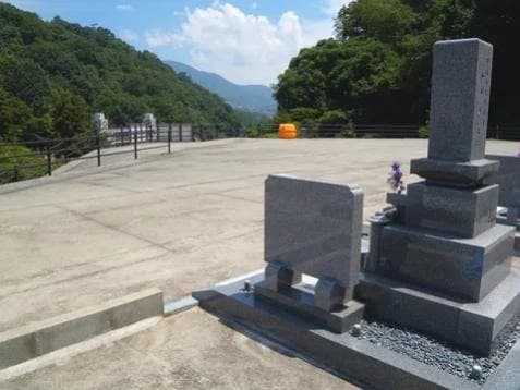 二河やすらぎ共同墓苑
