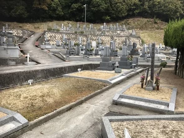 加茂こびら墓苑