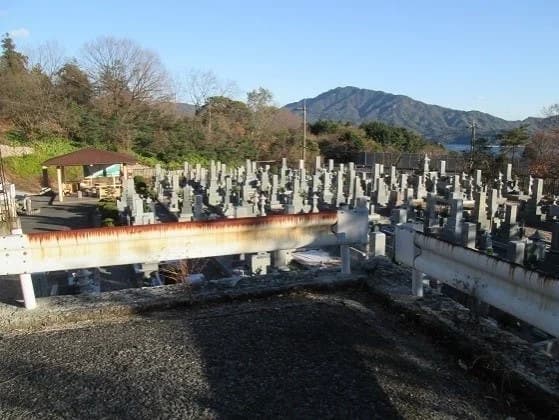 八坂墓苑