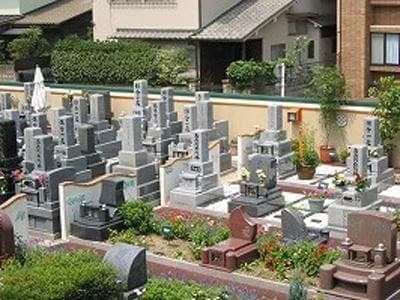 唯信寺墓地