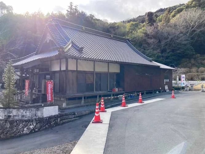 樹木葬あじさい霊園