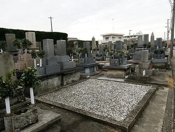 桜馬場墓地