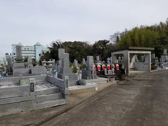 勝占霊園