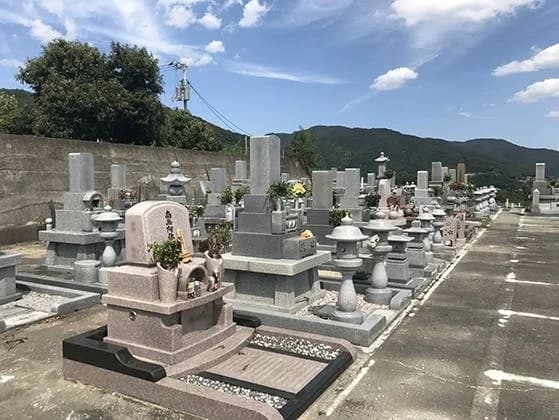 阿波市営 北正広墓地