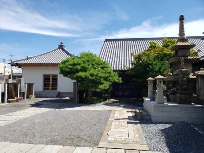 泉立寺 のうこつぼ