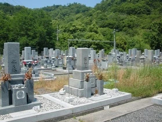 高松市川西公園墓地