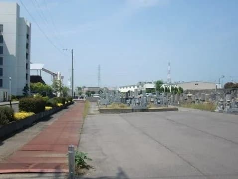 条六墓地