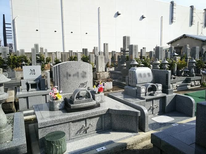 松山市営 小坂墓地