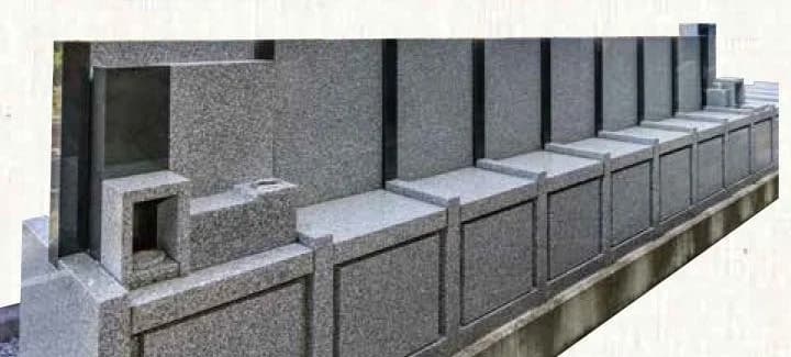 入佛寺墓苑