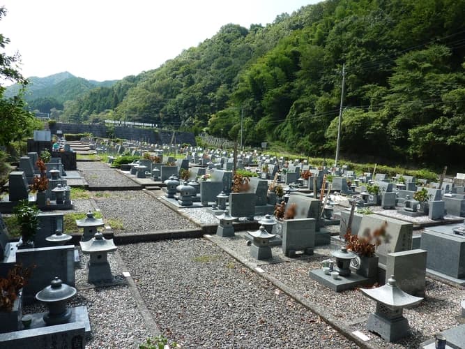 松山市営 横谷霊園