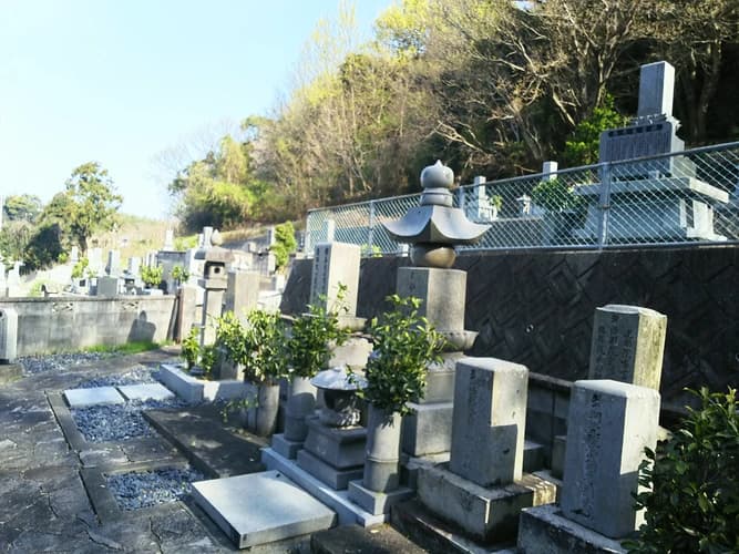 四国中央市営 宮ノ谷墓地甲