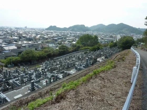 松山市営 北斎院墓地