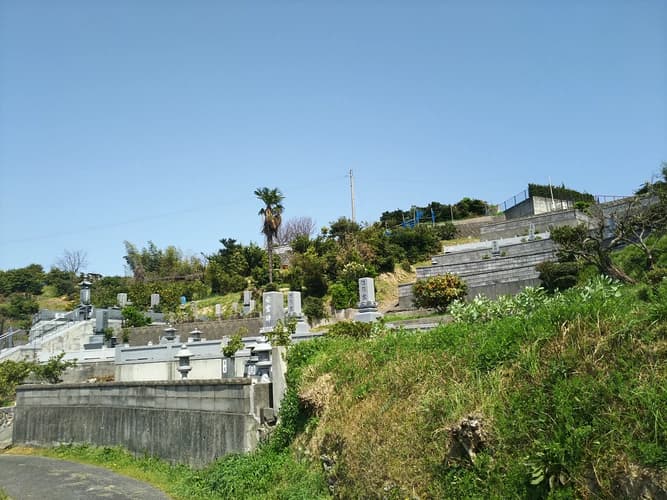 四国中央市営 五社山墓地