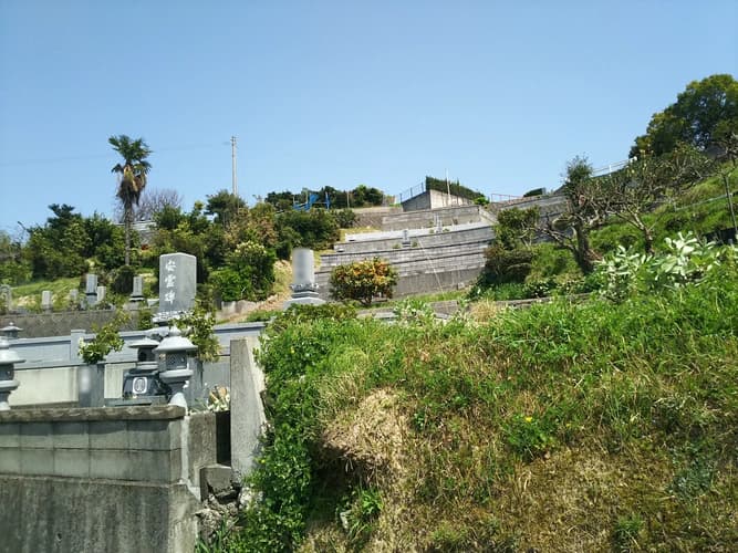 四国中央市営 五社山墓地