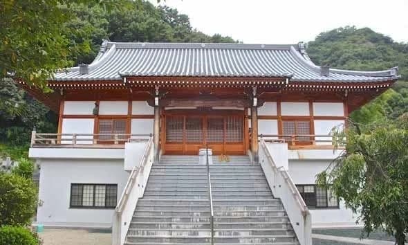 龍泰寺墓苑