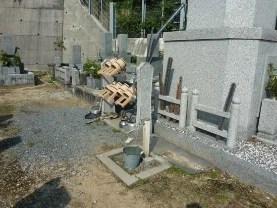 松山市営 梅津寺墓地